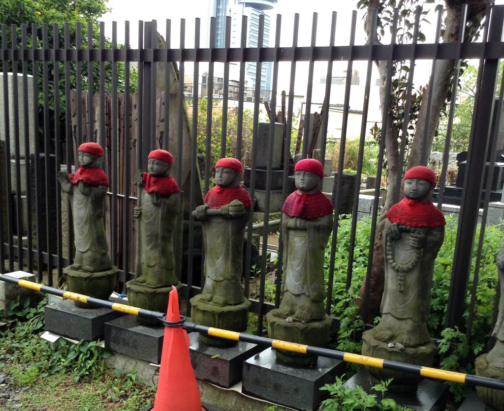 右にもう一人切れてる