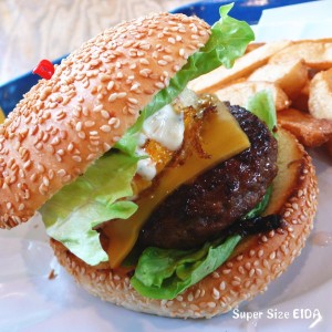 メガマック以上。 メガマック以上。